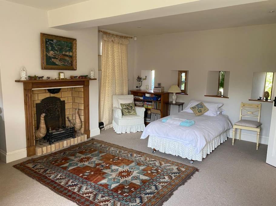 Cottage Barn Conversion On Working Farm ウスター エクステリア 写真