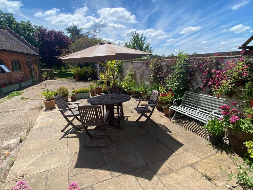 Cottage Barn Conversion On Working Farm ウスター エクステリア 写真