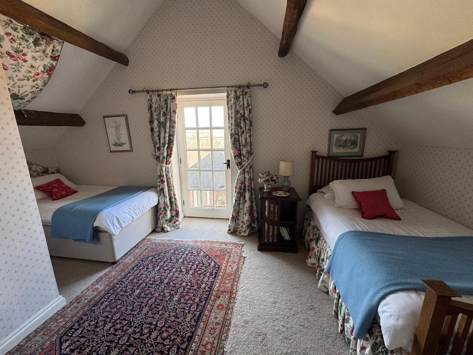 Cottage Barn Conversion On Working Farm ウスター エクステリア 写真